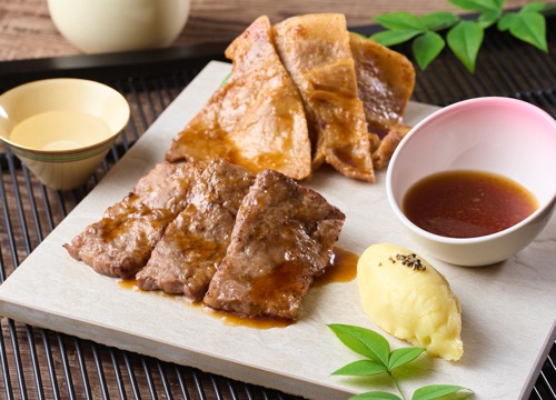 季節のバイキング