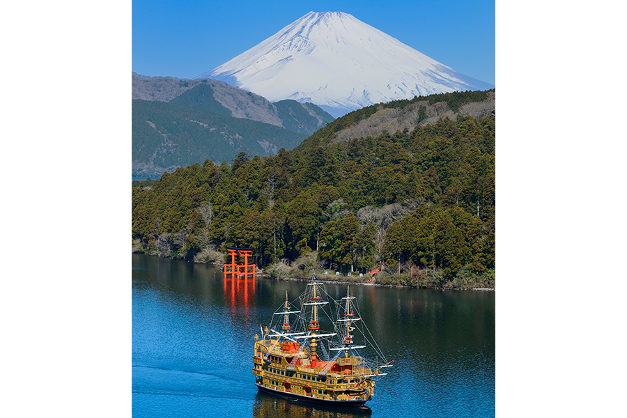 芦ノ湖海賊船