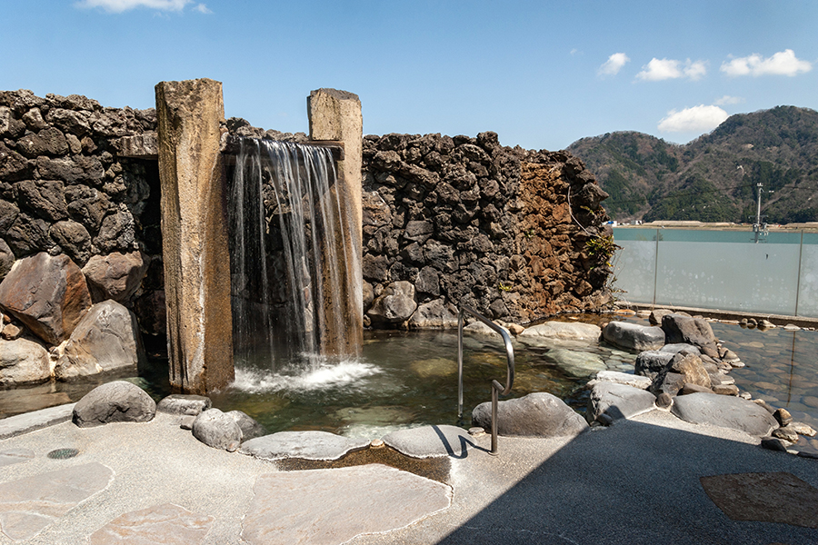 駅舎温泉 さとの湯