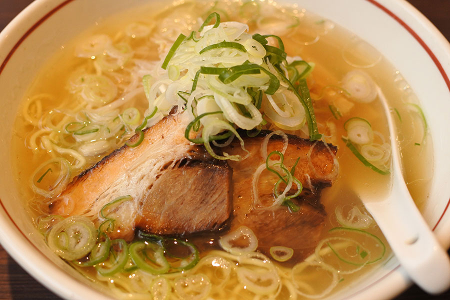 牛骨ラーメン