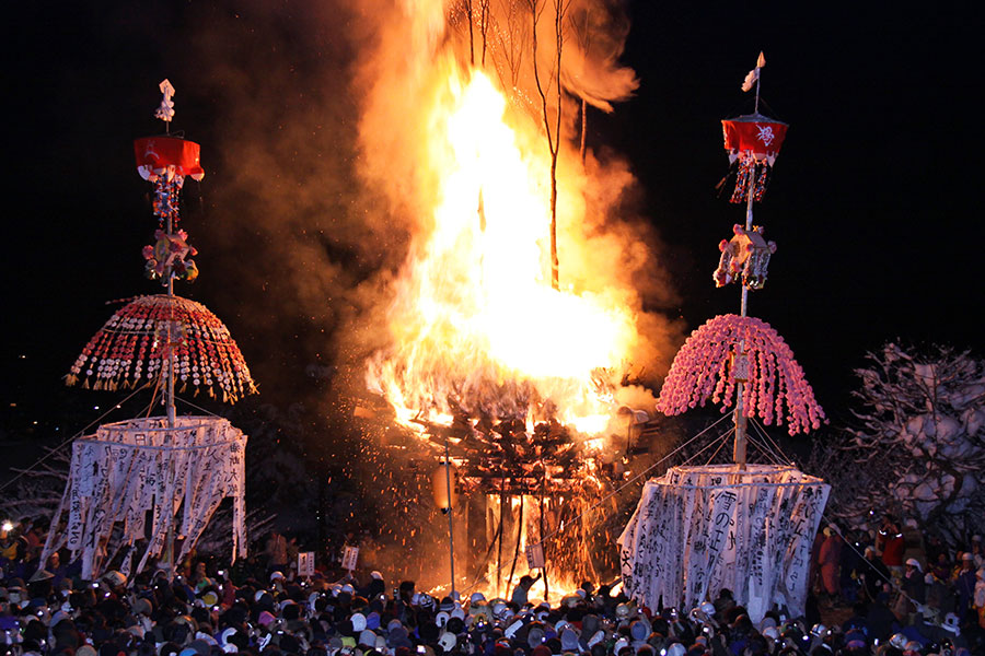 野沢温泉の道祖神祭り