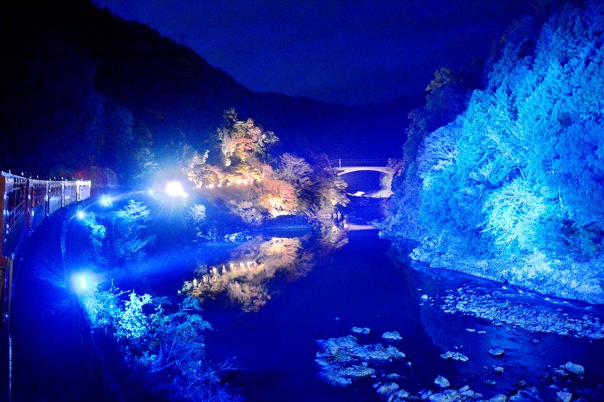 嵯峨野観光トロッコ