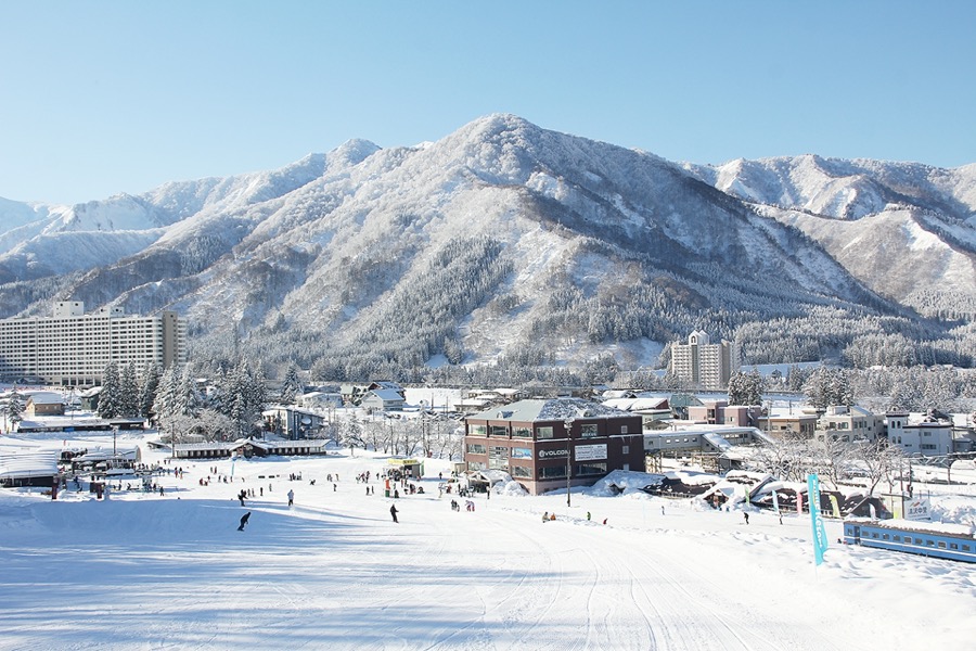 湯沢中里