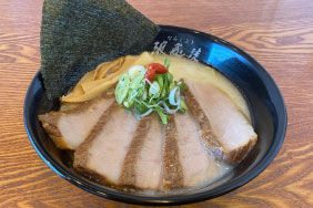 波飛沫（なみしぶき）