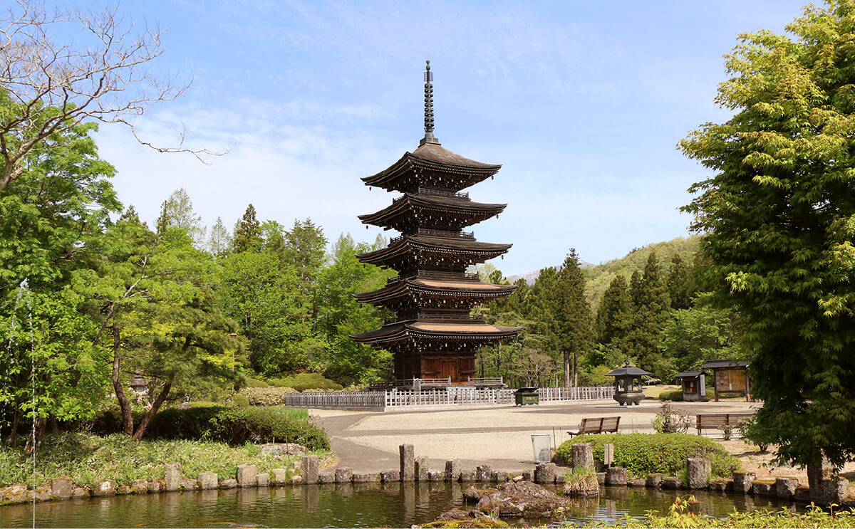定義如来　西方寺